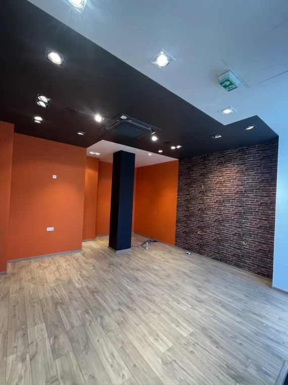 Rénovation d'un magasin a Saint Etienne, Montbrison, Carré Déco